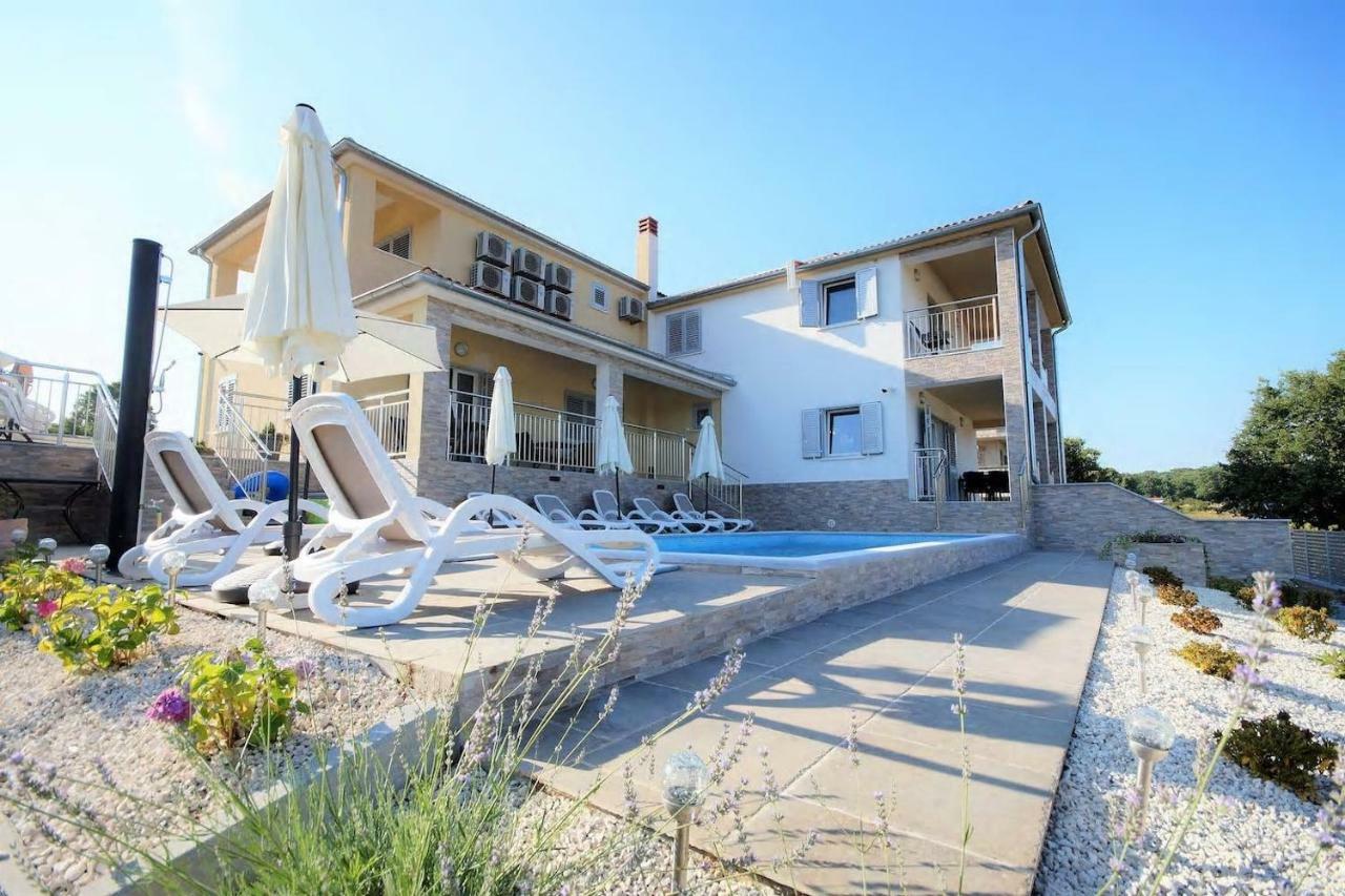 Villa Anna Medulin Exterior photo